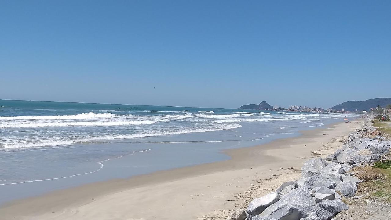 Residencial Chales Riviera Matinhos Buitenkant foto